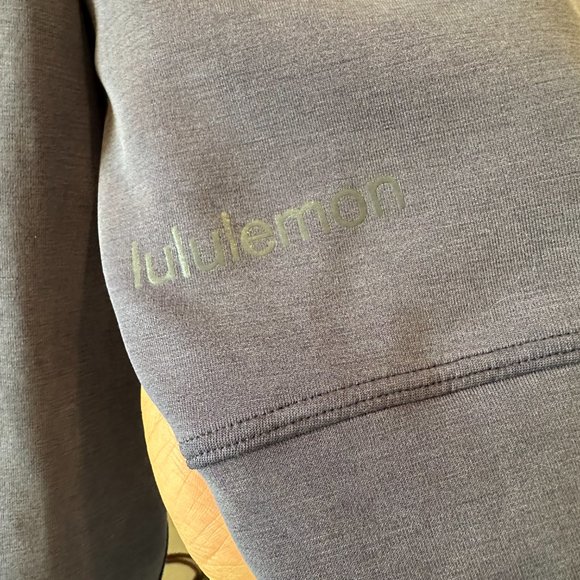 Lululemon Perfectly Oversized Cropped Crew *Softstreme size 2 night sea - Picture 3 of 3